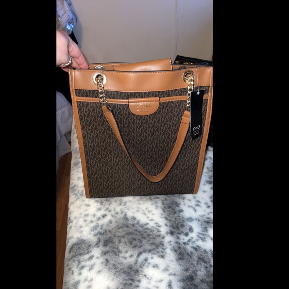 Jones New York purse